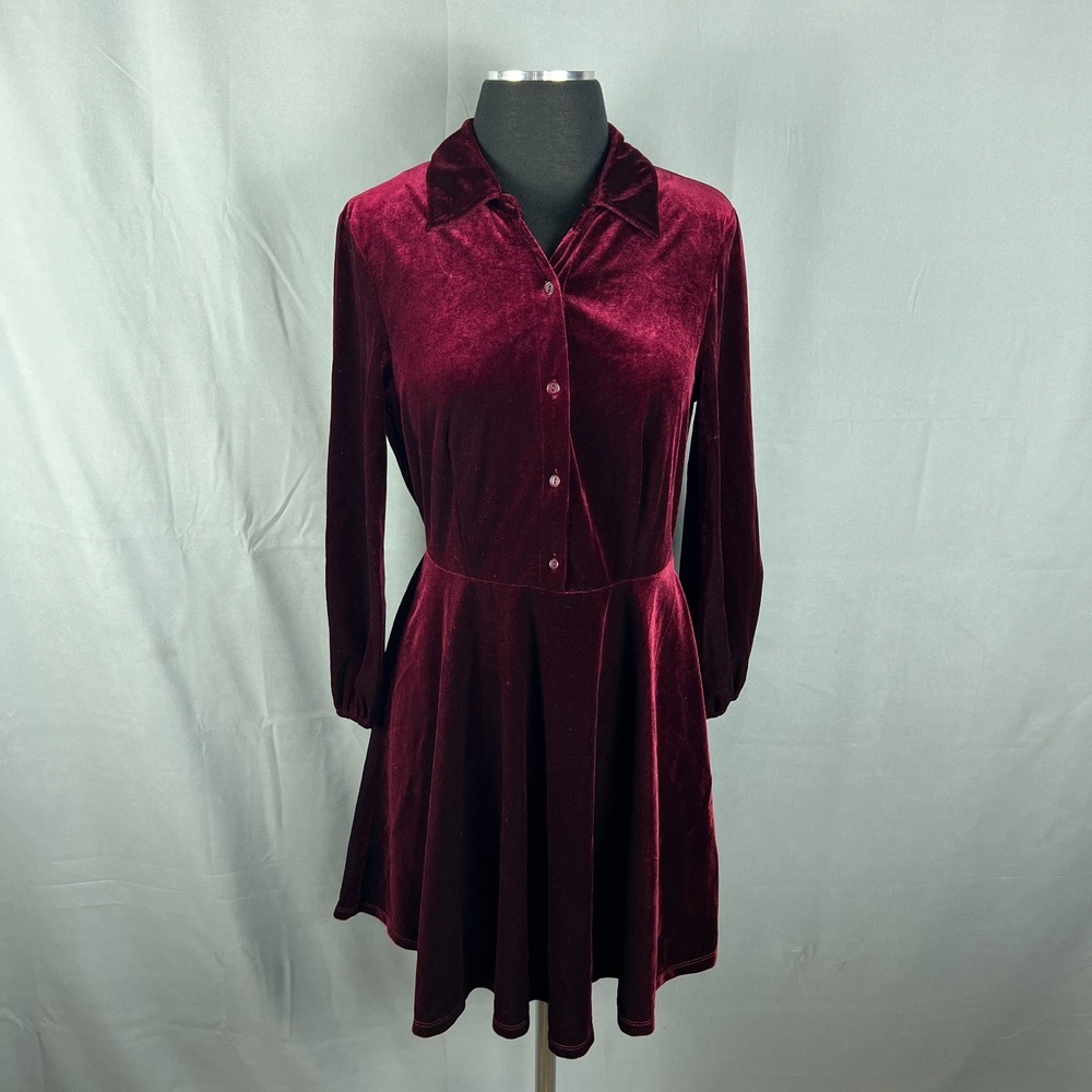 City Vibe Fit & Flare Dress Womens Medium Burgundy Velvet Flared Button Front